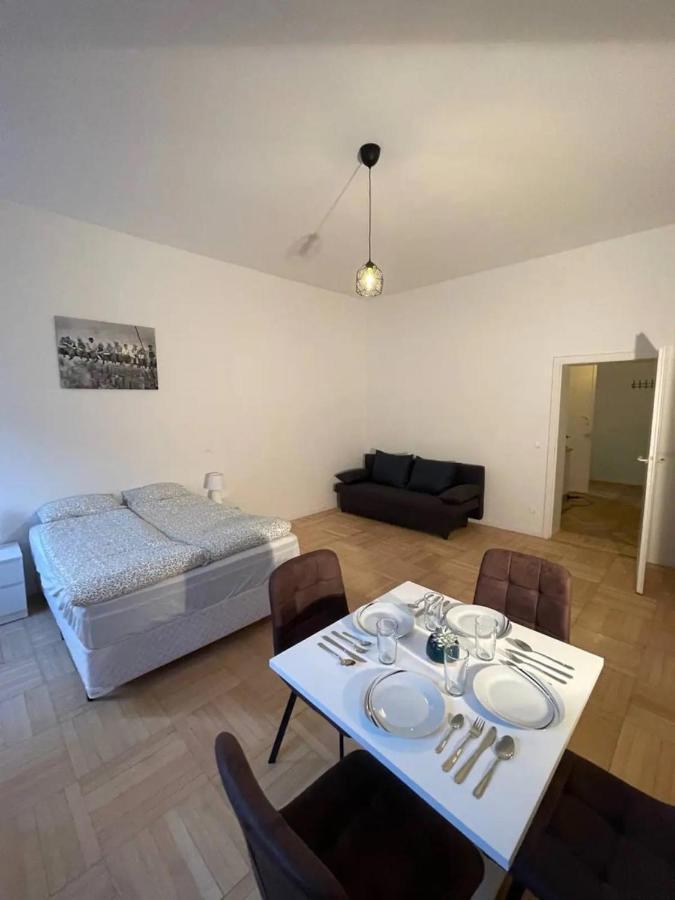 Family&Friends Apartments Schoenbrunn Βιέννη Εξωτερικό φωτογραφία