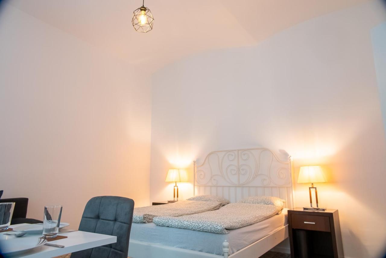 Family&Friends Apartments Schoenbrunn Βιέννη Εξωτερικό φωτογραφία